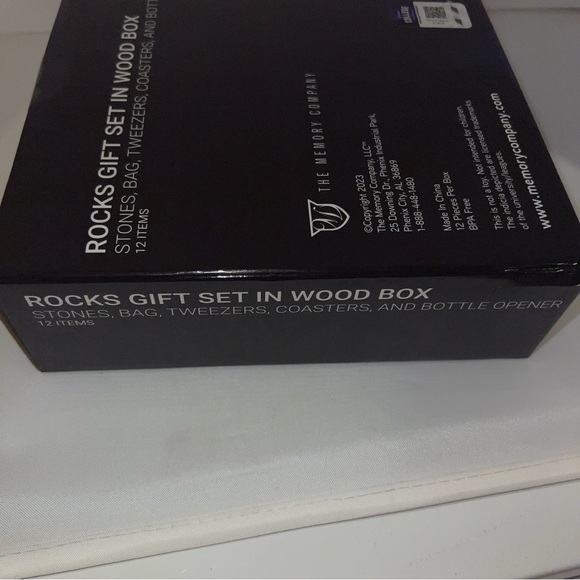 Georgia Bulldogs Rocks gift set in wooden box - Picture 5 of 5
